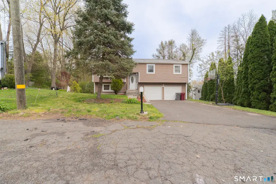 23 West Hill Terrace, Naugatuck, CT 06770 - #3