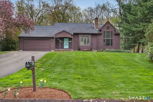 24 Country Way, Wallingford, CT 06492