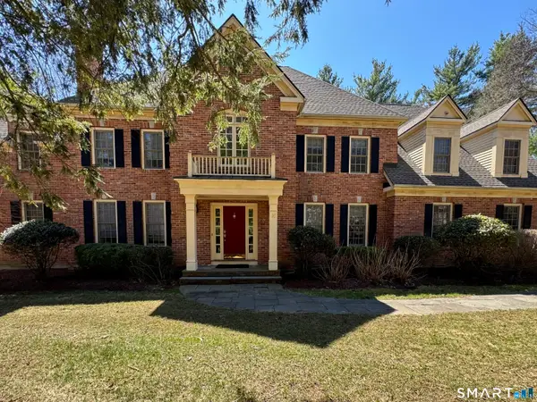 16 Brownstone Turn, Simsbury, CT 06089