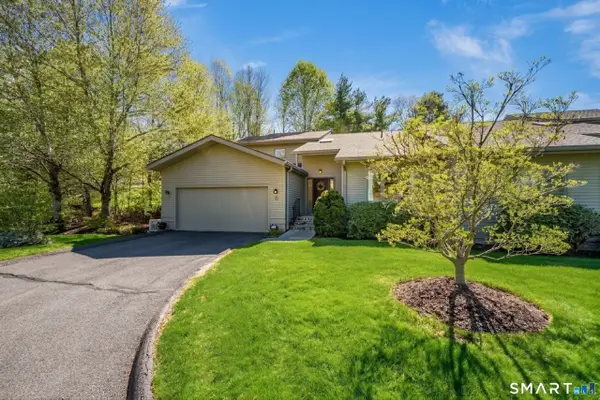 5 Boxwood Circle, Avon, CT 06001