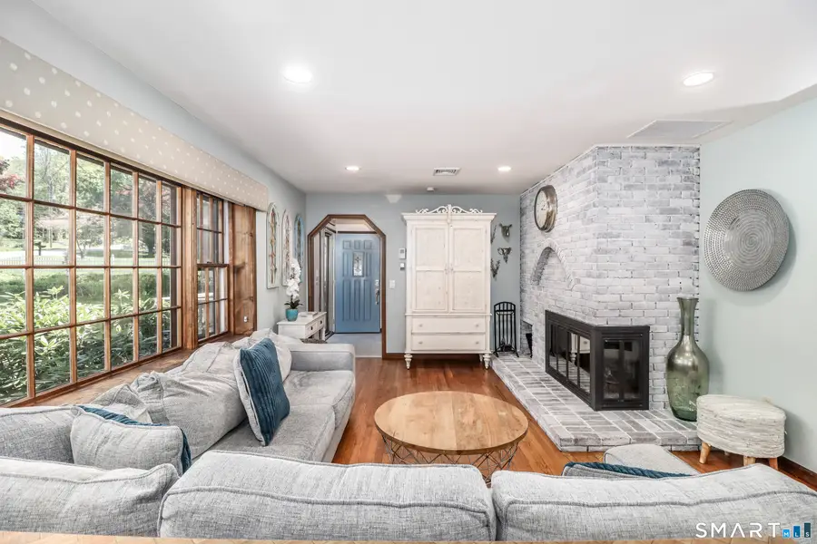 6 Brookdale Lane, Brookfield, CT 06804 - #3