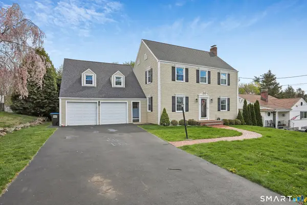 75 Parkway Drive, Trumbull, CT 06611