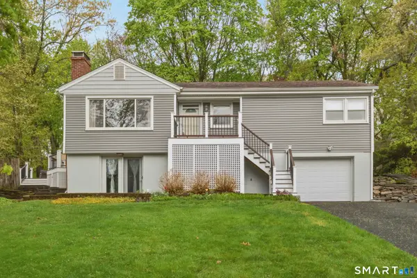 9 Round Hill Road, Trumbull, CT 06611