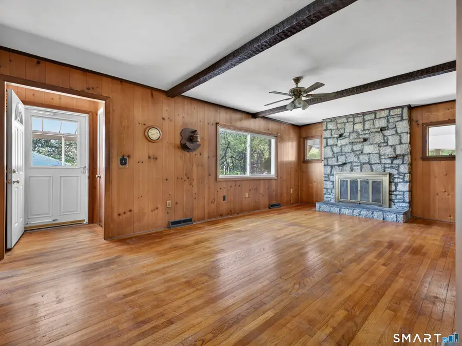 3 Helen Street, Norwich, CT 06360 - #2