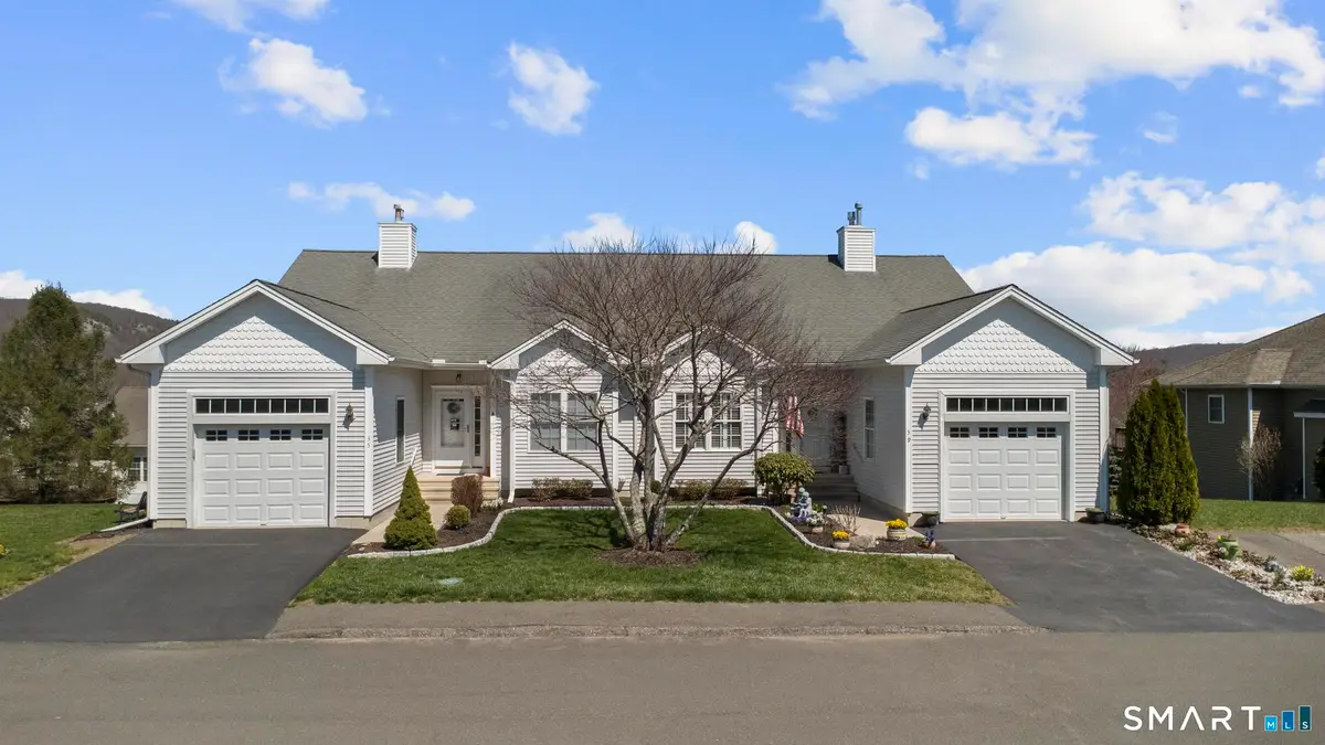 35 October Lane #35, Beacon Falls, CT 06468 - #1