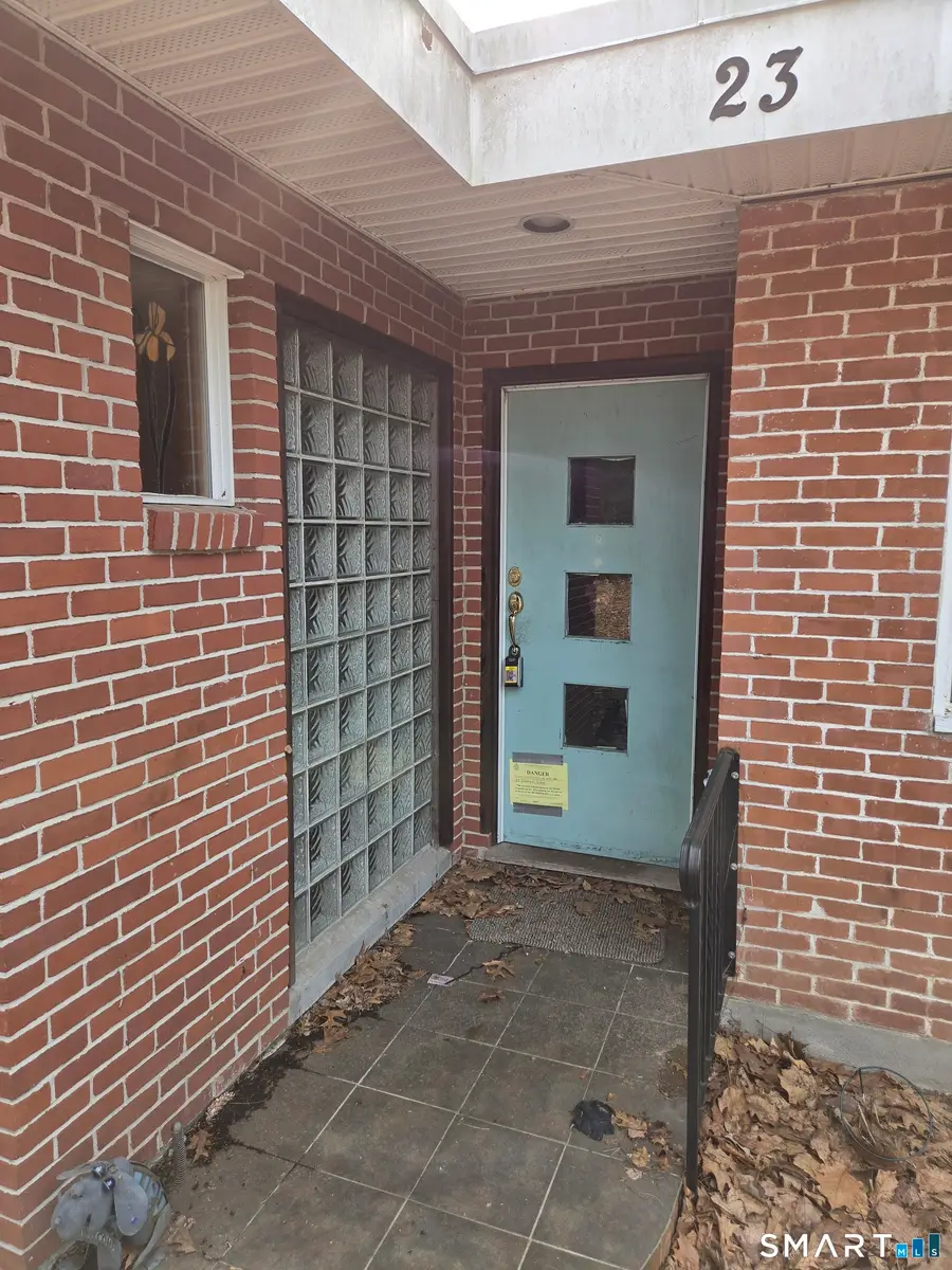 23 Gordon Lane, Enfield, CT 06082 - #3