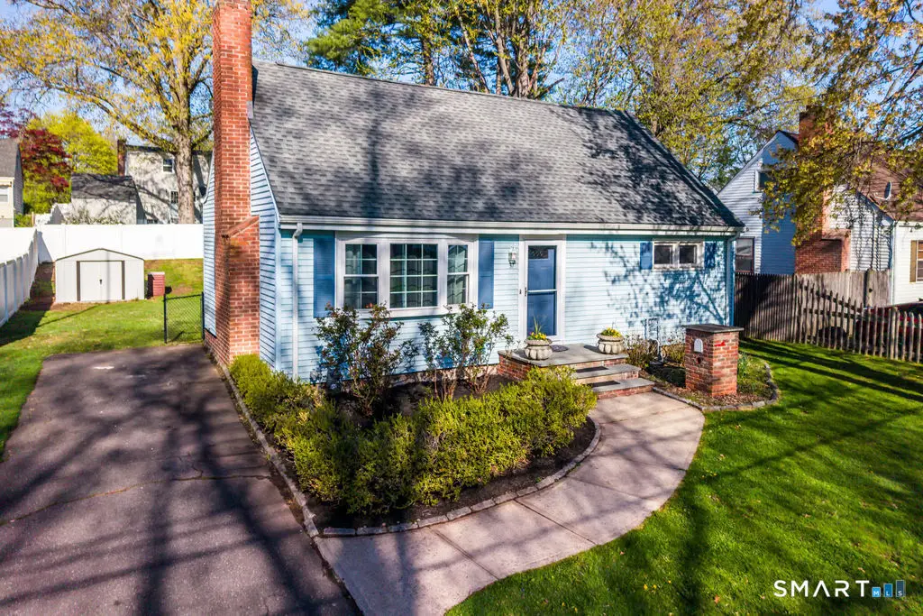 37 Lewis Lane, West Hartford, CT 06107 - #1