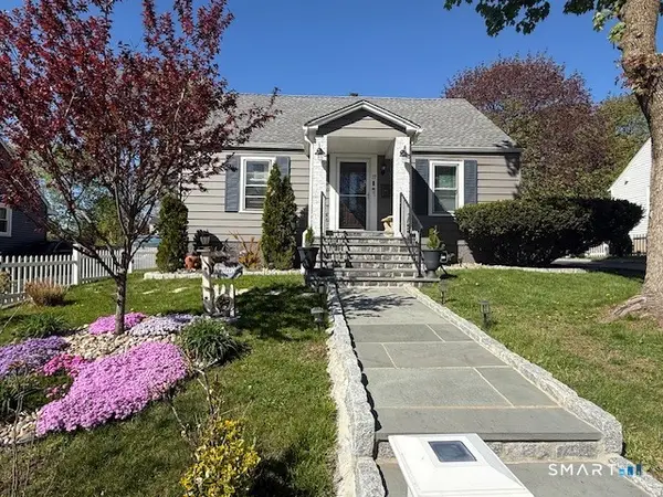 77 Raymond Street, Waterbury, CT 06706