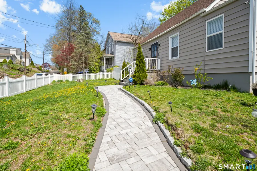 21 Highland Avenue, East Haven, CT 06512 - #3