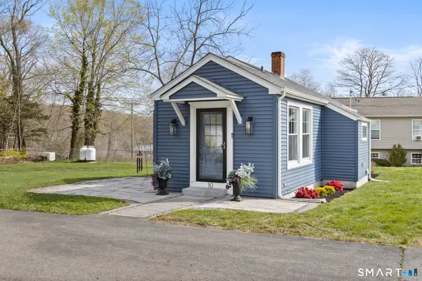 10 Pattagansett Court, East Lyme, CT 06357