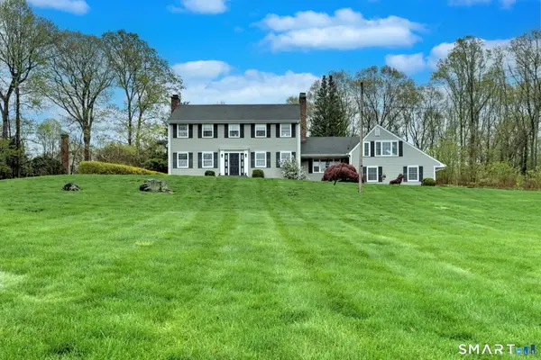 16 Wolf Tree Drive, Woodbridge, CT 06525