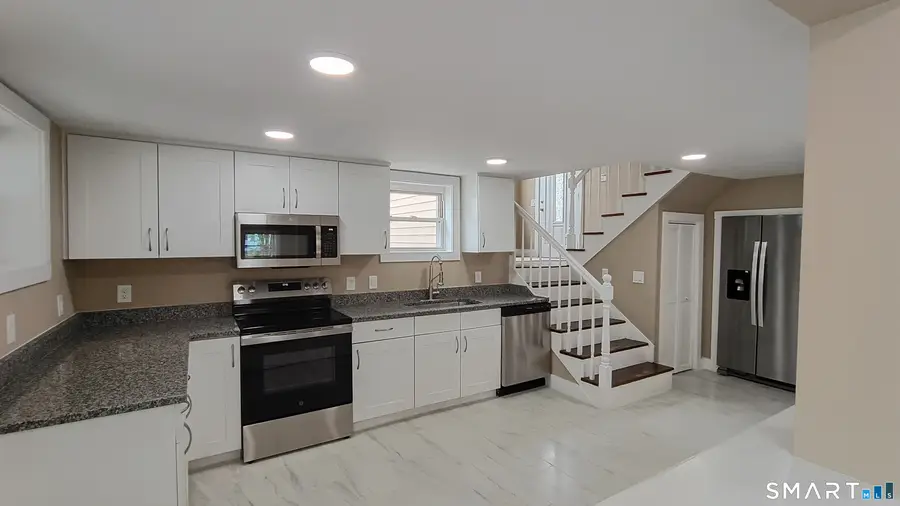 61 Ridgefield Street, Meriden, CT 06450 - #3