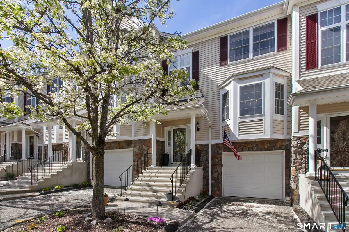 1606 Larson Drive #1606, Danbury, CT 06810 - #1