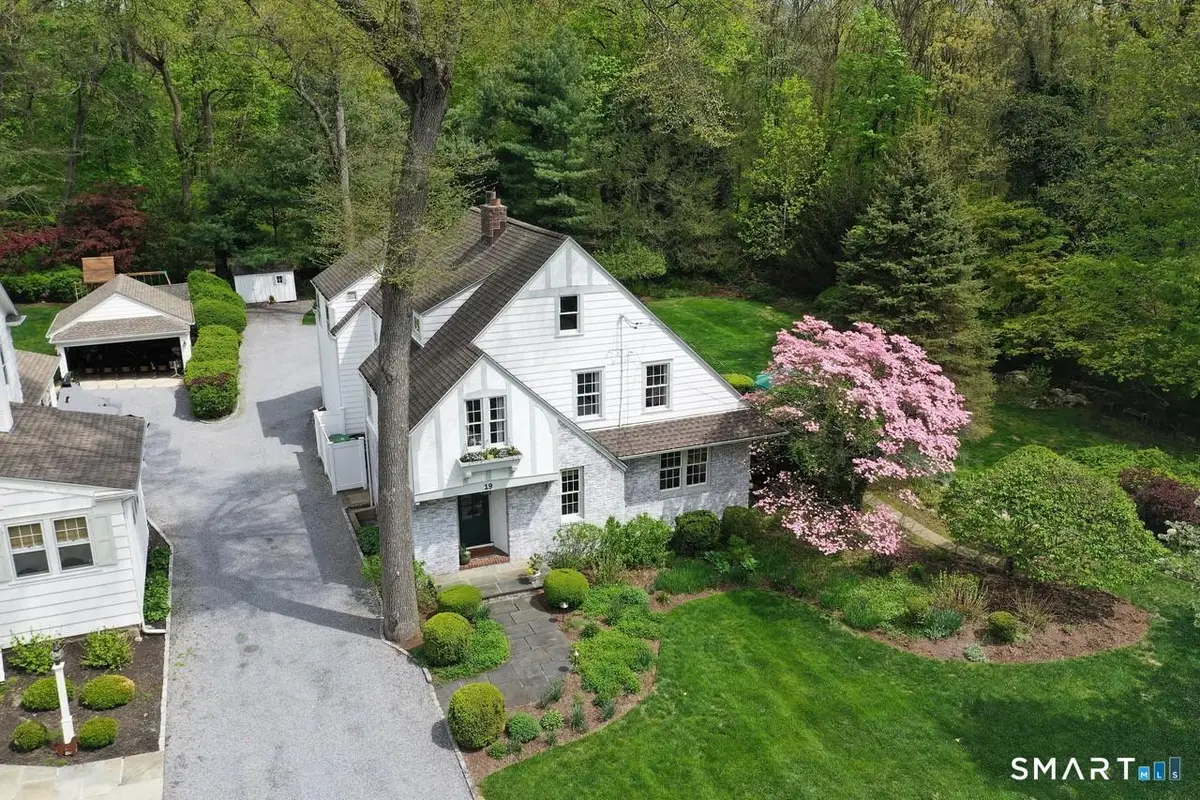19 Chester Road, Darien, CT 06820 - #1