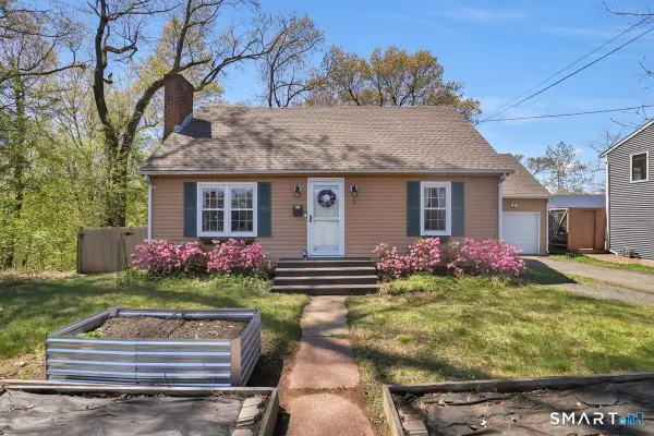 2 Alpine Street, Manchester, CT 06040