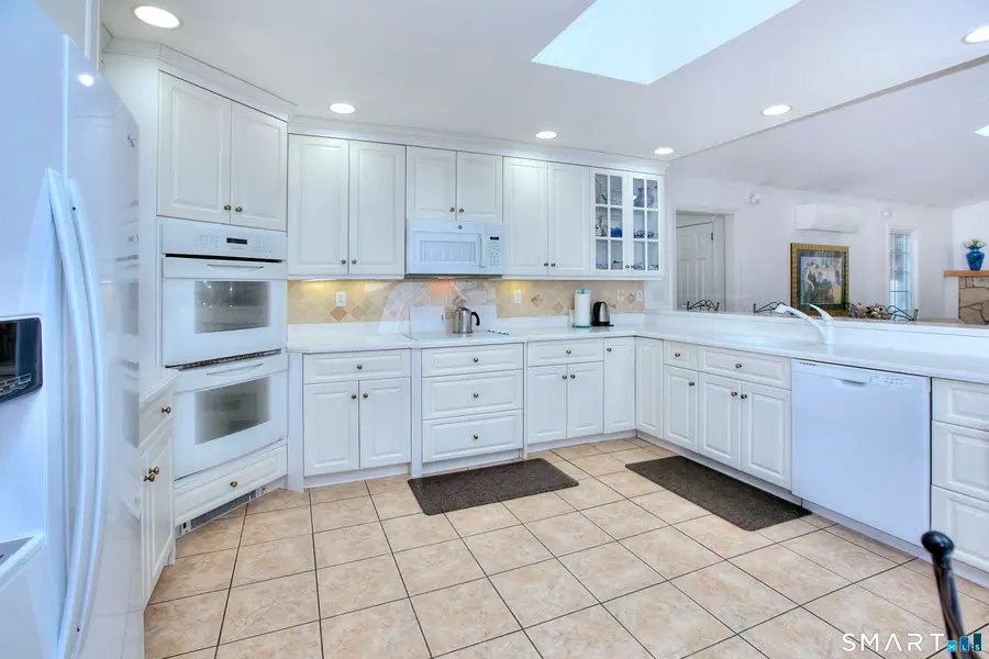 84 Youngstown Road, Fairfield, CT 06824 - #2