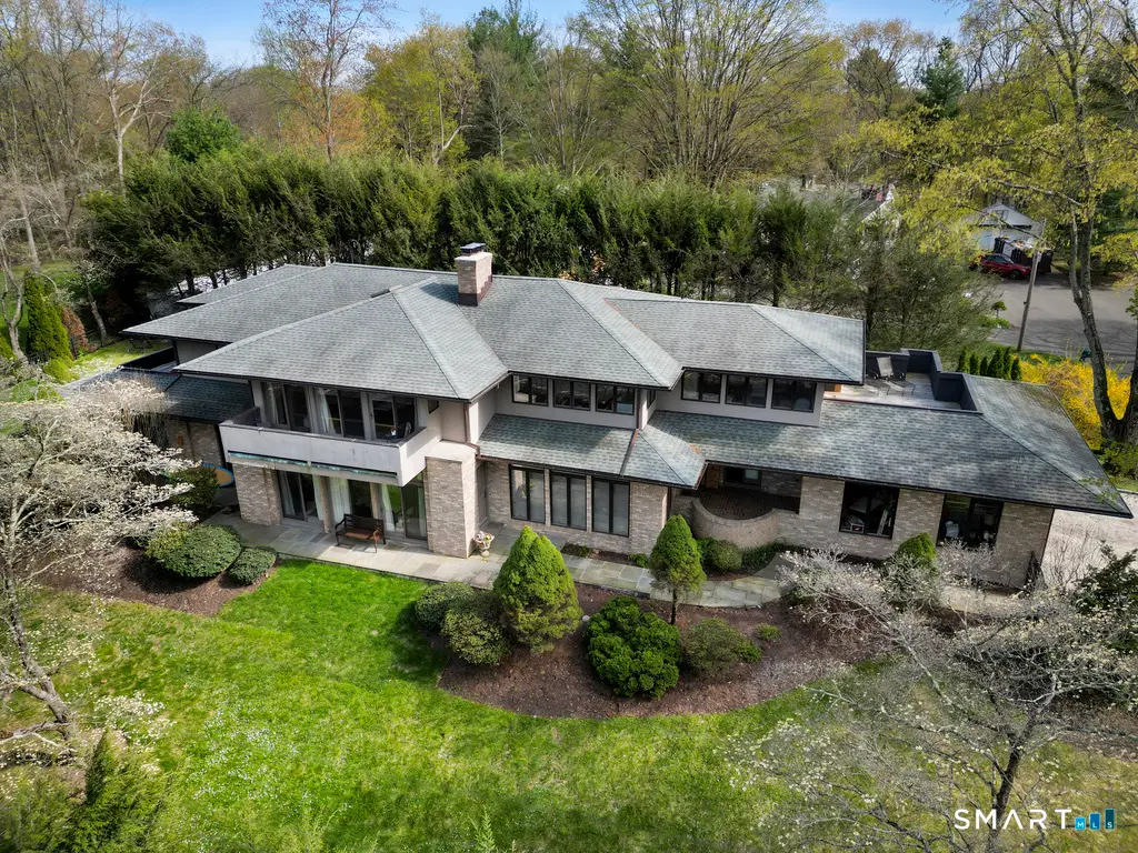 34 Canoe Brook Road, Trumbull, CT 06611 - #1