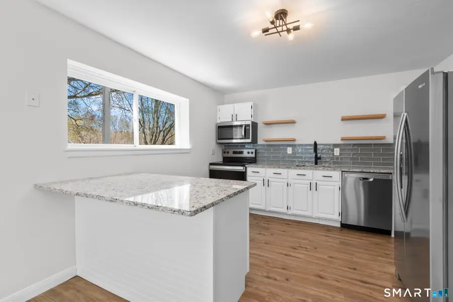 12 Garden Court, Old Mystic, CT 06355 - #3