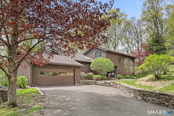 28 Pony Trail Road, Stamford, CT 06903