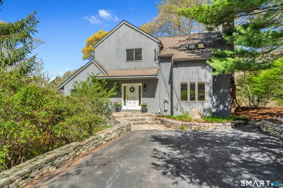 72 Inchcliffe Drive, Gales Ferry, CT 06335 - #2