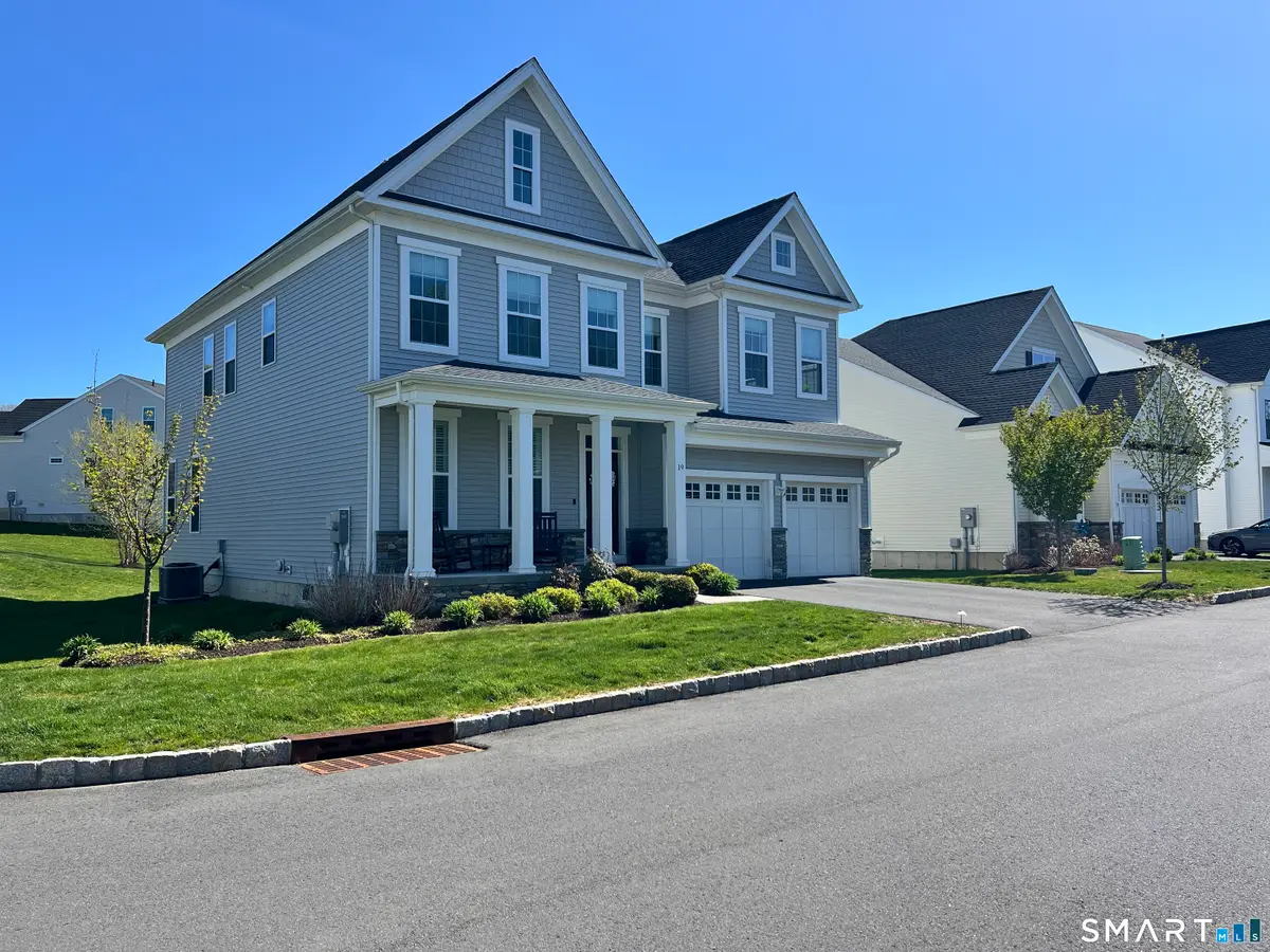 19 Enclave Circle #19, Newtown, CT 06470 - #1