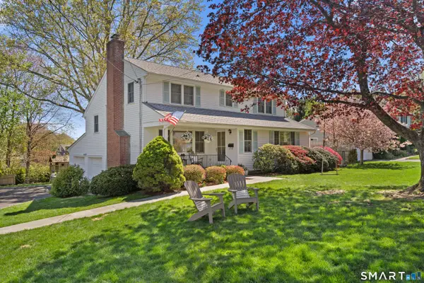33 Village Drive, New Canaan, CT 06840