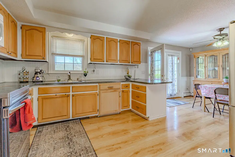 128 Jeffrey Lane, Newington, CT 06111 - #2