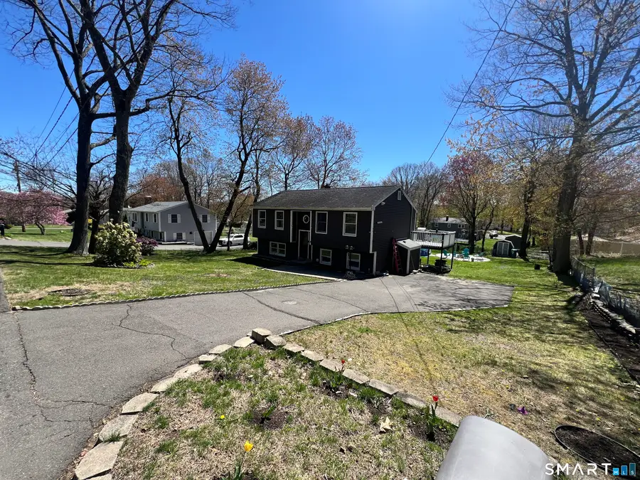 8 Rocco Drive, Wolcott, CT 06716 - #3