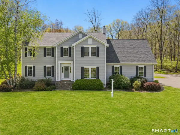 8 Windy Hill Road, Redding, CT 06896