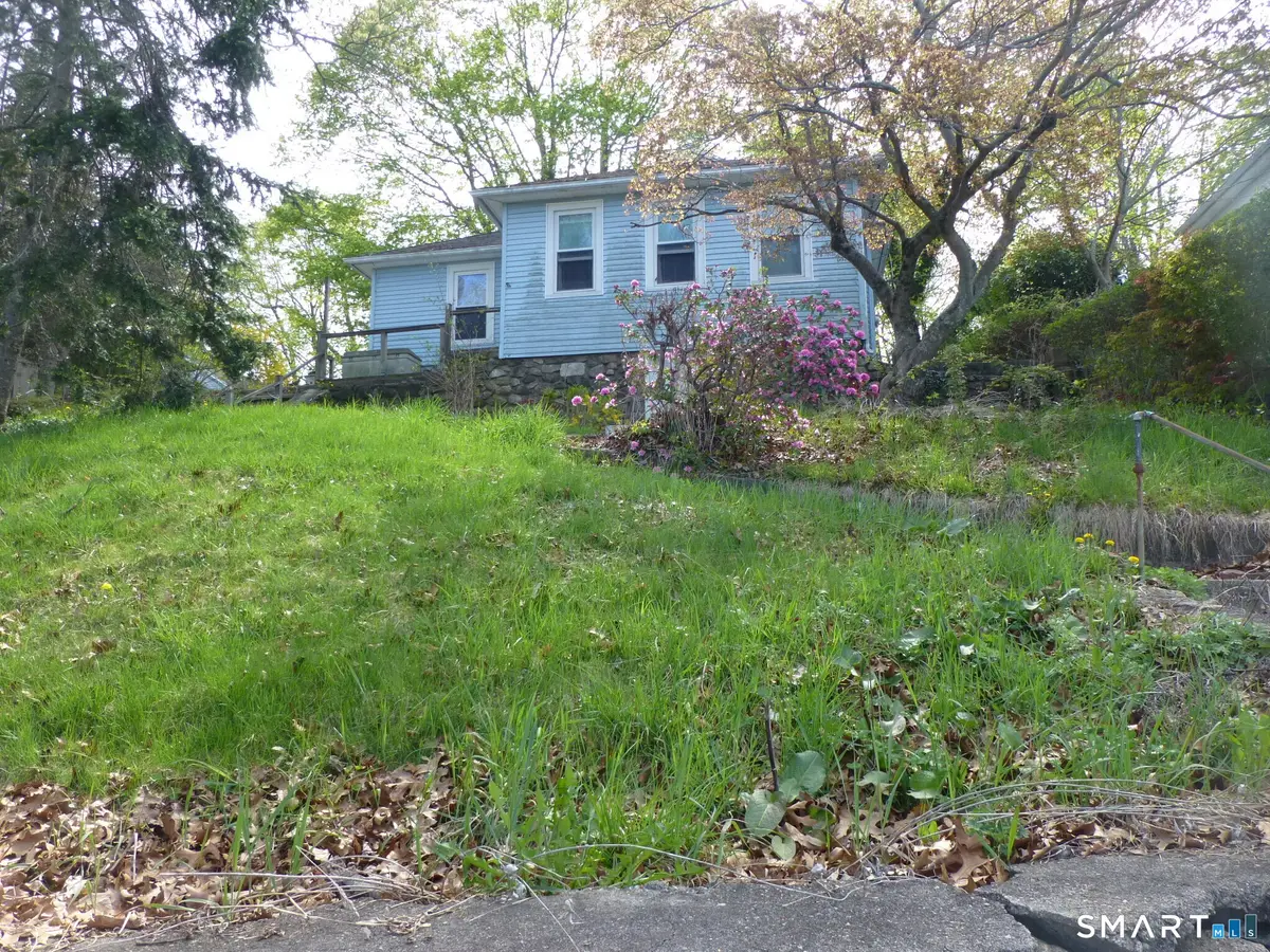 240 Vauxhall Street, New London, CT 06320 - #1