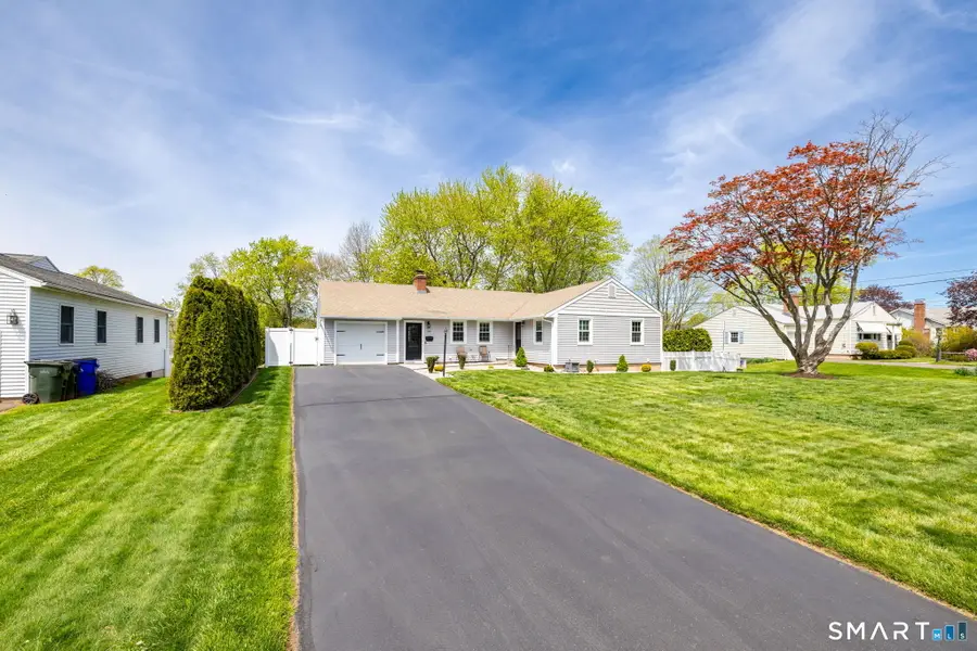 129 Cloverdale Circle, Wethersfield, CT 06109 - #2