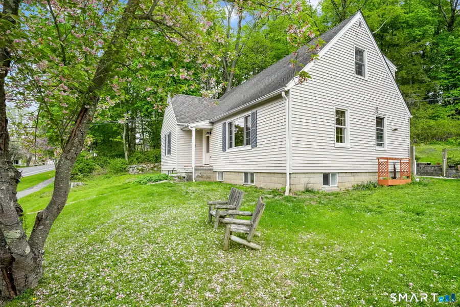 39 North Main Street, Sharon, CT 06069 - #3