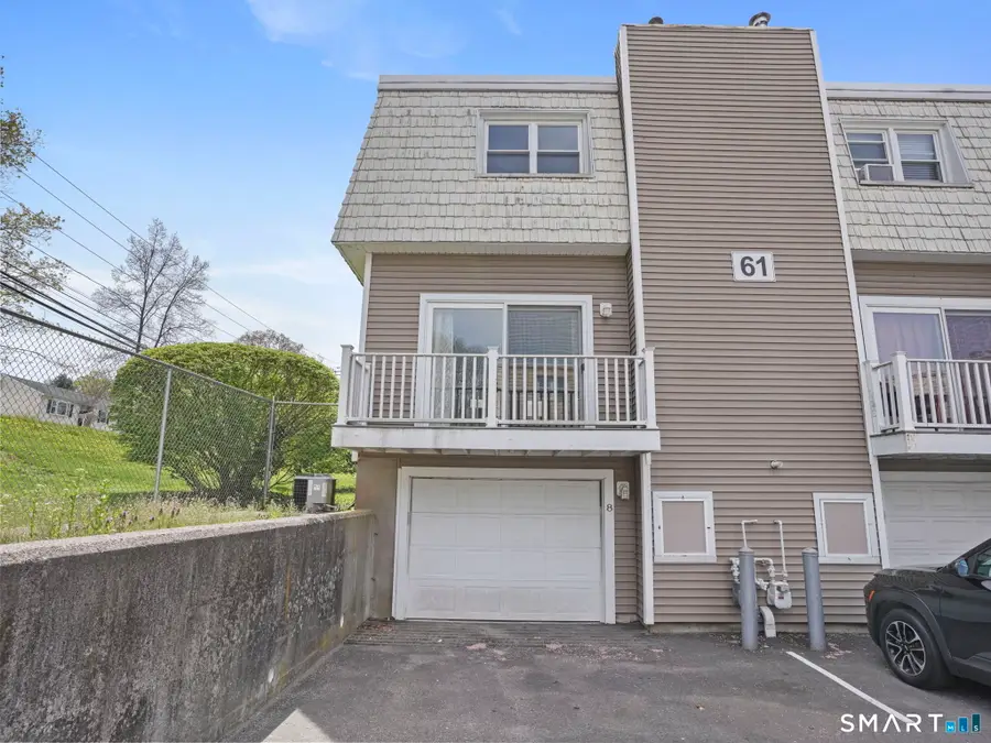 61 Meetinghouse Village #8, Meriden, CT 06450 - #2