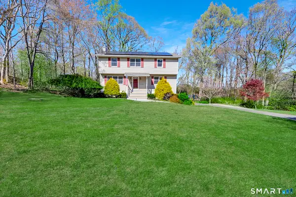 16 Stephen Court, Prospect, CT 06712