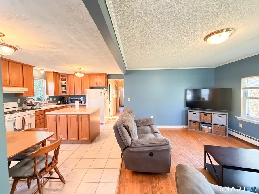 160 Dunham Street, Norwich, CT 06360 - #3
