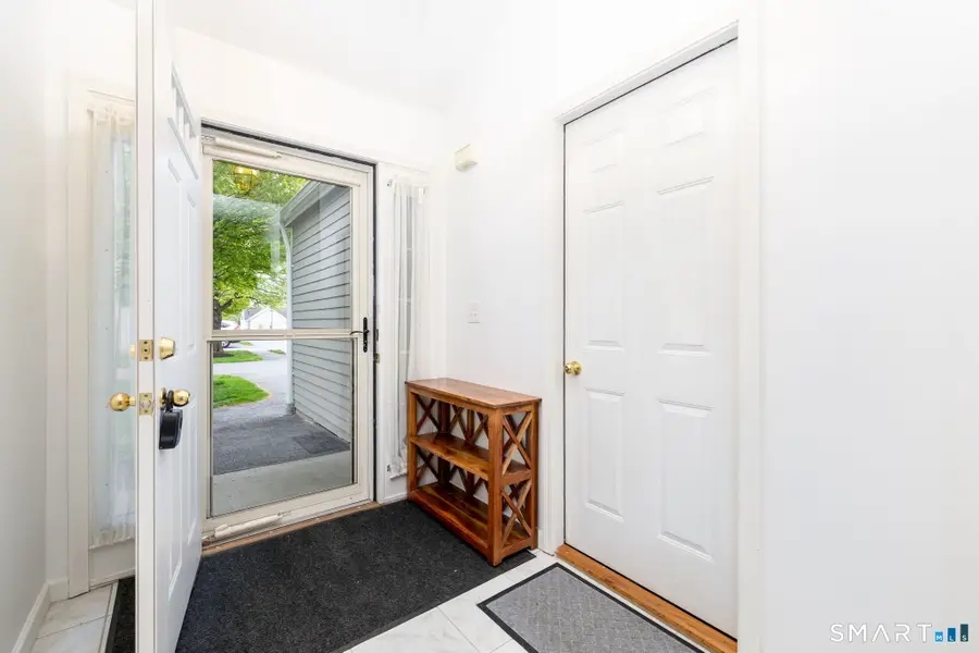 54 Elizabeth Circle #54, Newtown, CT 06482 - #3