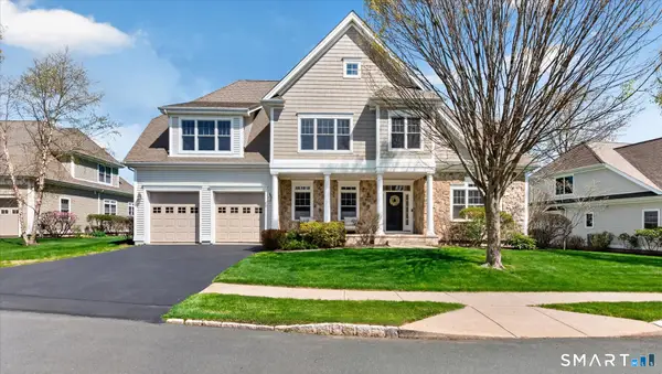 4 Spy Glass Circle #4, Bloomfield, CT 06002