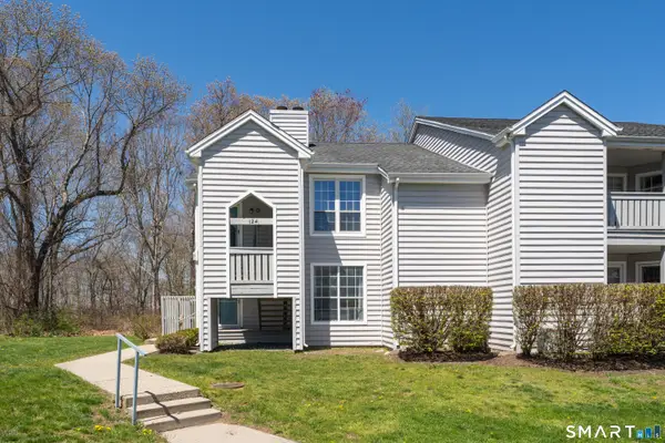 91 Crown Knoll Court #124, Groton, CT 06340