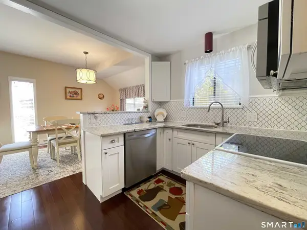 551 Heritage Village #B, Southbury, CT 06488