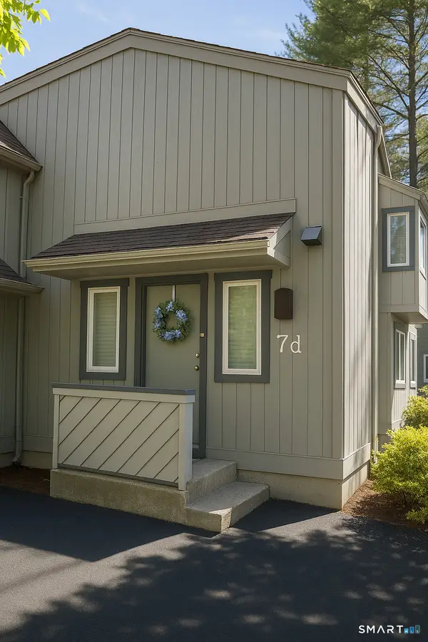 7 Lyle Court #D, Farmington, CT 06032