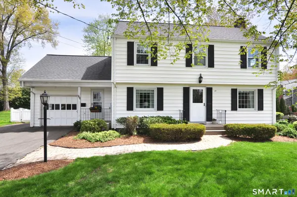64 Mohegan Drive, West Hartford, CT 06117