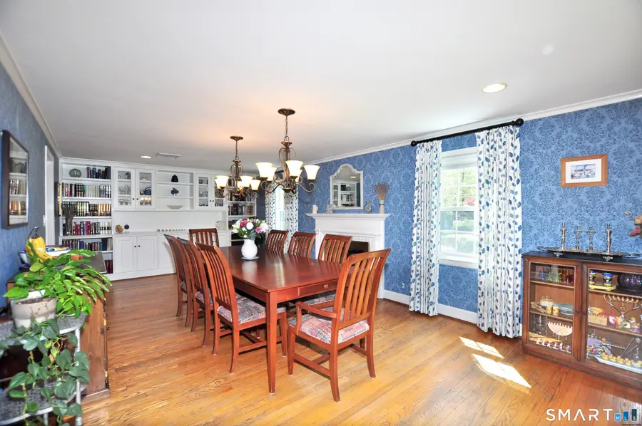 64 Mohegan Drive, West Hartford, CT 06117 - #2