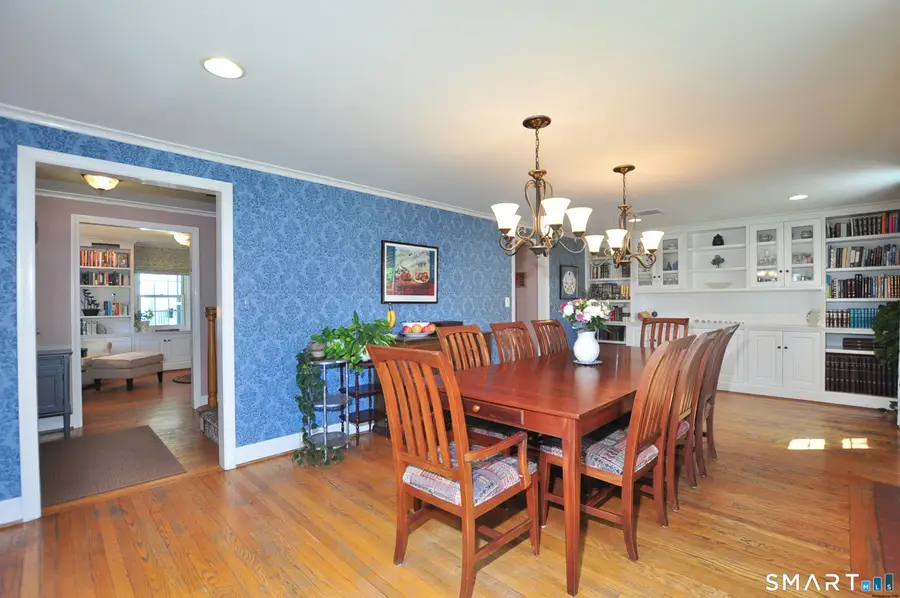 64 Mohegan Drive, West Hartford, CT 06117 - #3