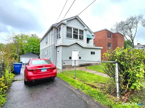 210 Hillside Avenue, Hartford, CT 06106