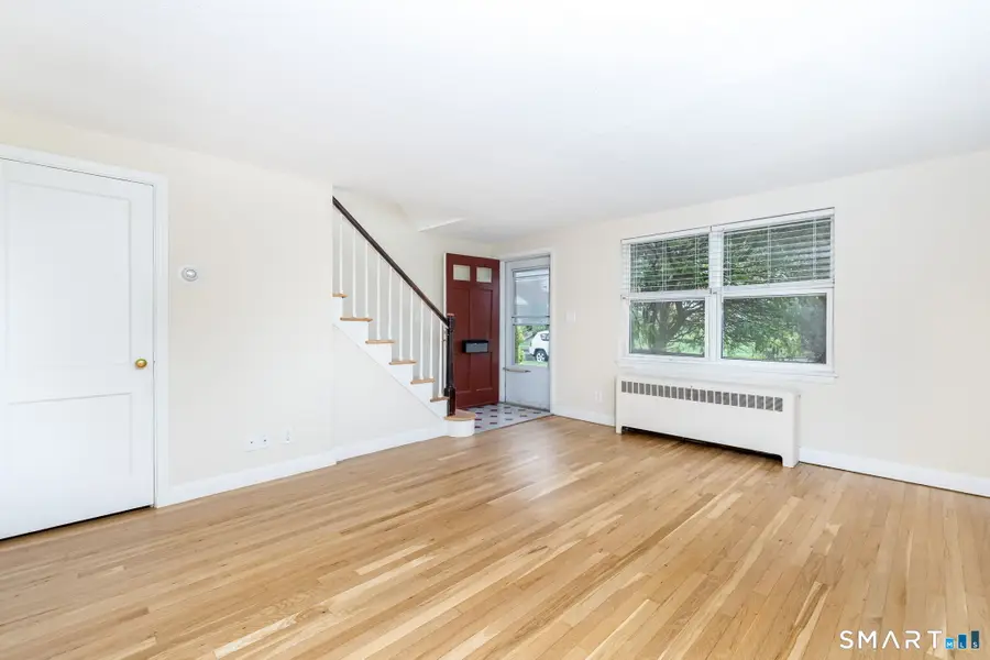 47 Arnold Way #47, West Hartford, CT 06119 - #3