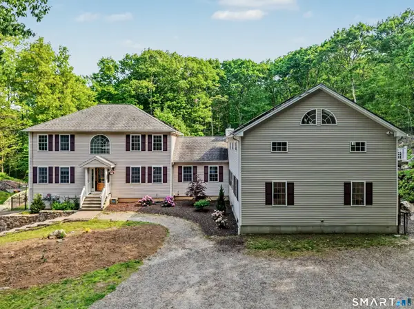 25-1 Macintosh Drive, Oxford, CT 06478