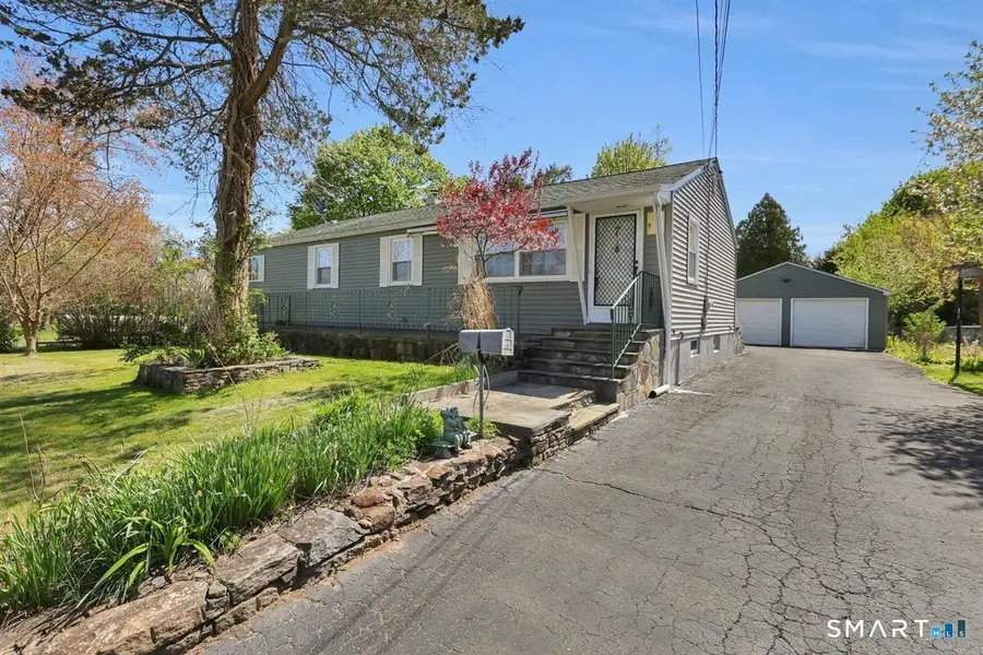 7 Mohawk Drive, Unionville, CT 06085 - #3
