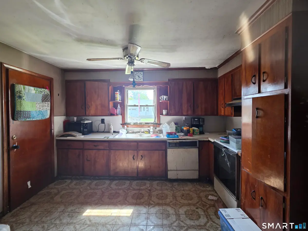 23 Dan Parker Drive, Waterbury, CT 06704 - #1