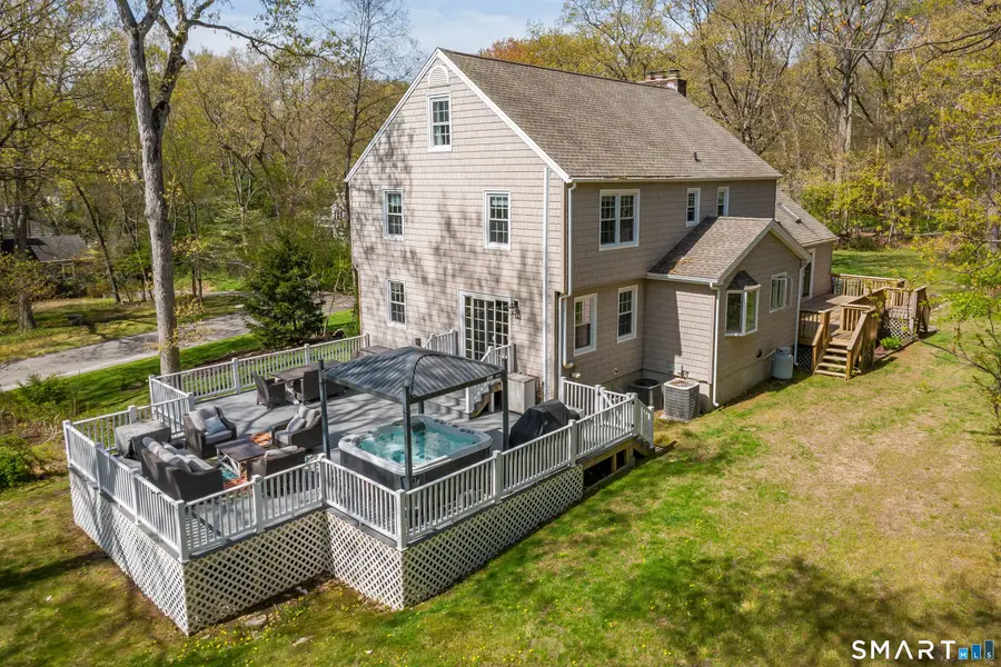 19 Crabapple Lane, Newtown, CT 06470 - #3