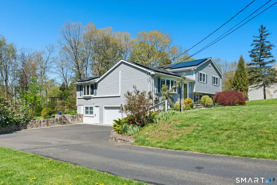 8 Stony Brook Road, Brookfield, CT 06804 - #2